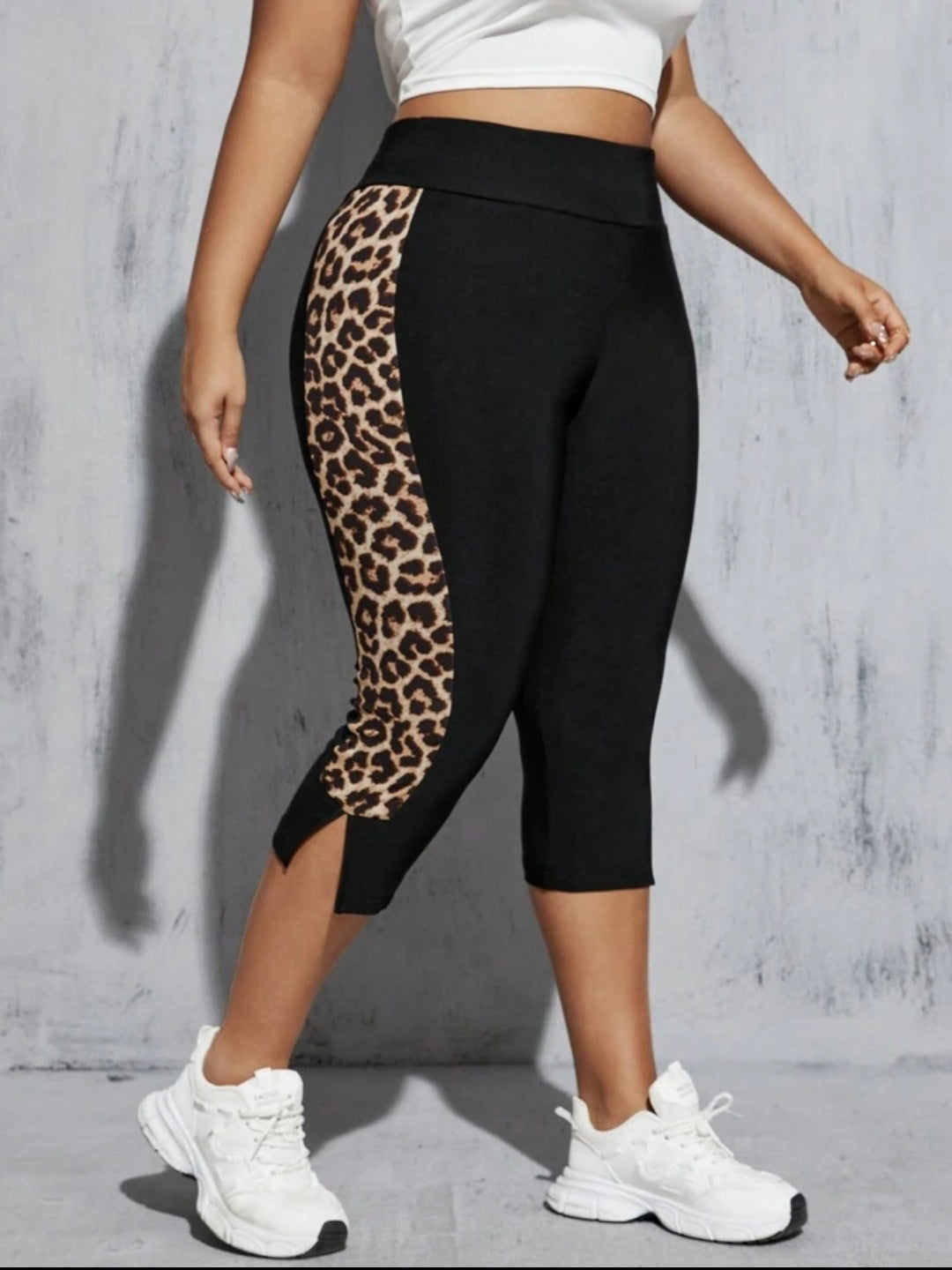Tiger Print Side Strip Gym Yoga Daily Wear Capri