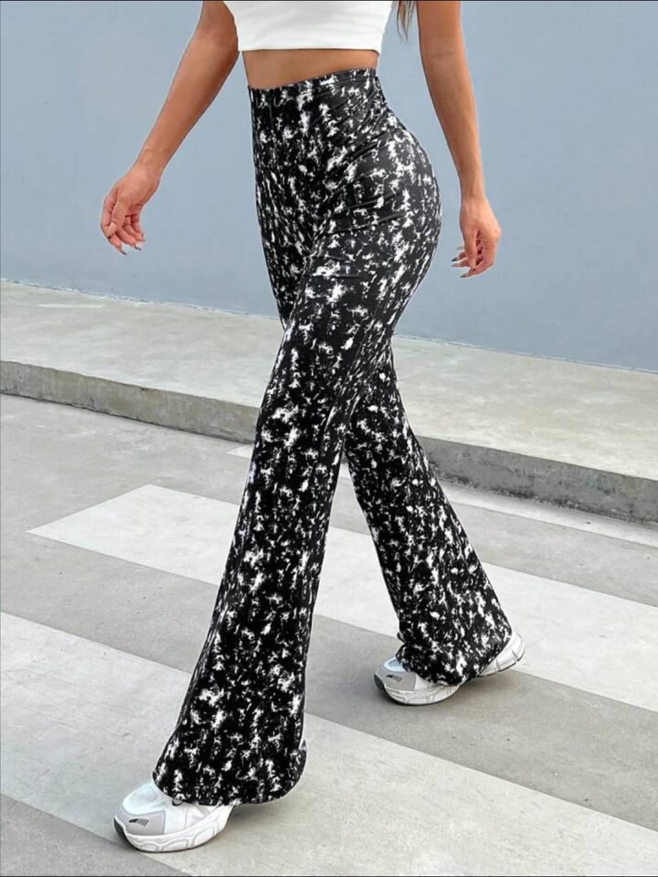 Women's Elegant Slim-Fit Black white Tie-Dye Flared Pants.