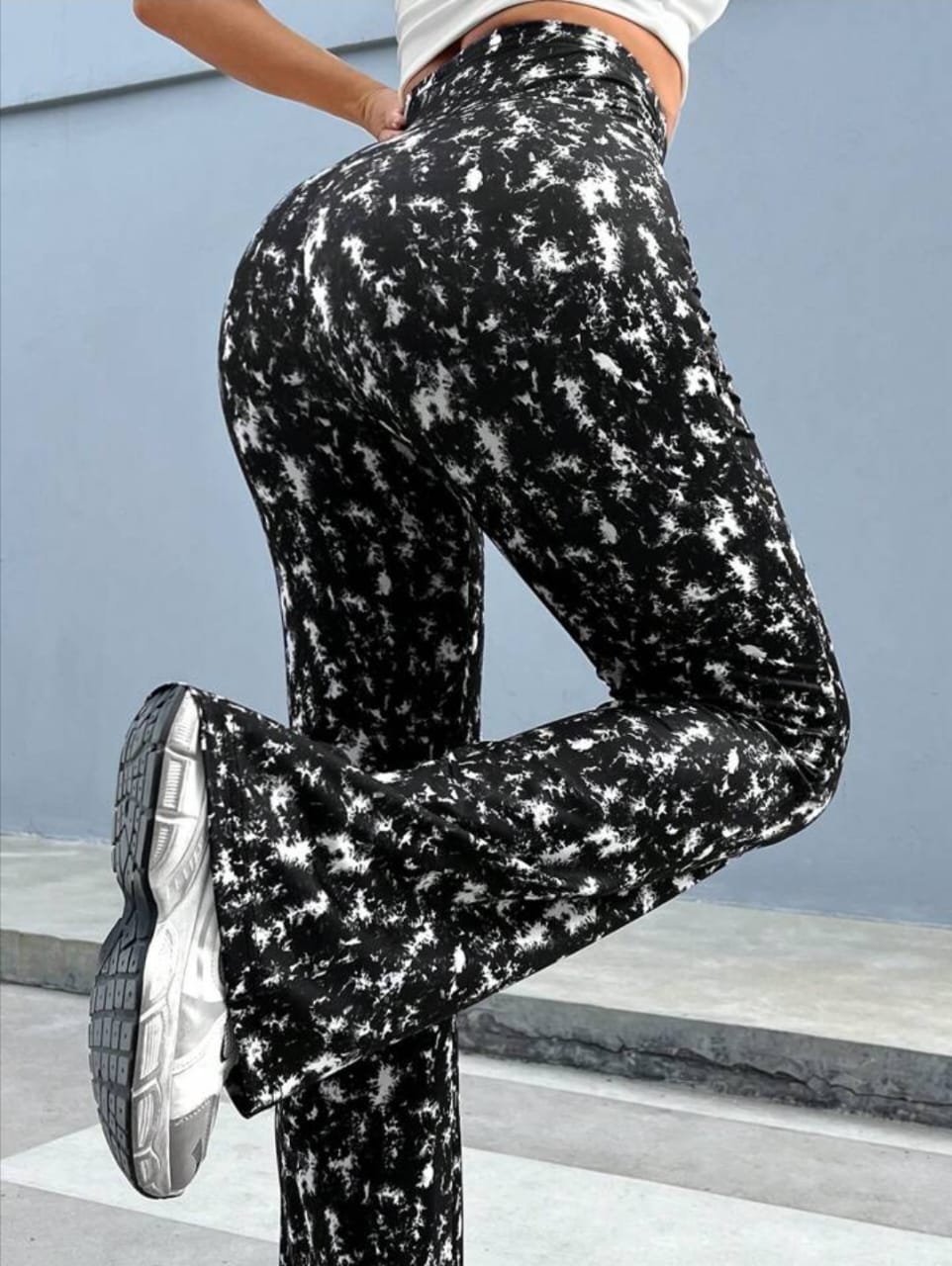 Women's Elegant Slim-Fit Black white Tie-Dye Flared Pants.