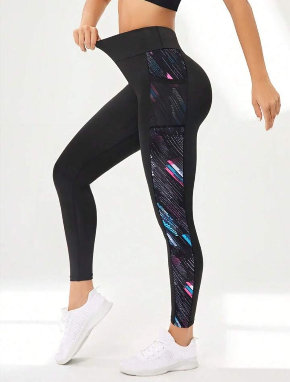 Sport Studio Trending Women's High Waist Mobile Pocket gym/yoga/daily wear track pants.